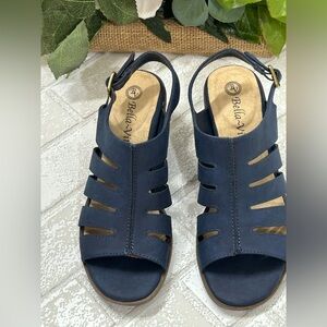 Bella Vita Women's Dark Blue Strappy Sandals
